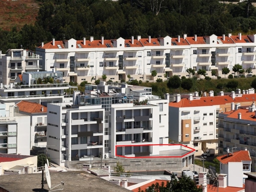 Apartamento T3 com fabuloso terraço privado com vista mar, Nazaré