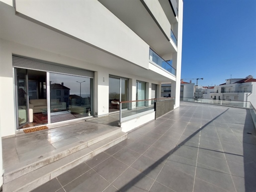 3 bedroom apartment with fabulous private terrace with sea view in Nazaré