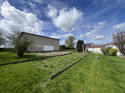 For sale near the city center of Fauville En Caux T5 house with outbuildings