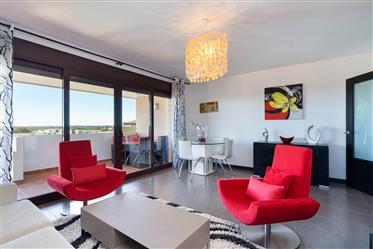 Apartamento T2 con vistas al golf y al mar en Vilamoura