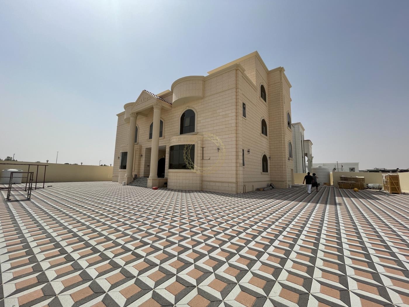 Aesthetically Pleasing Duplex With Private Yard
