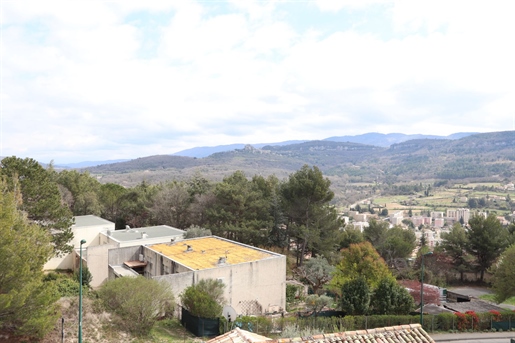 Luberon - Apt - T4 apartment with view