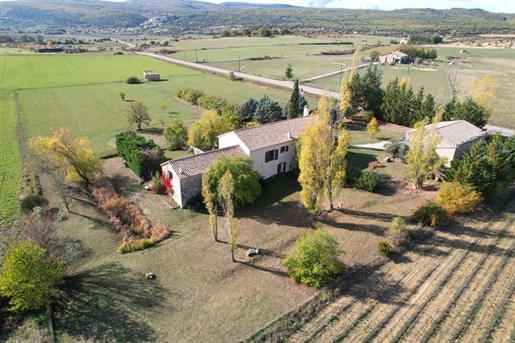 Provence - Simiane-La-Rotonde - Property