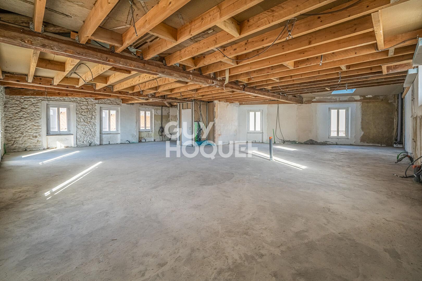 Loft of 169 m² - Narbonne City Center