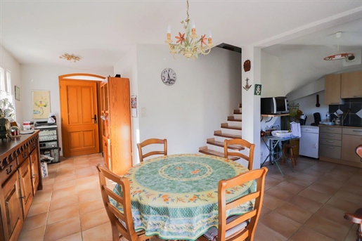 House With 2 Bedrooms - Close To Village