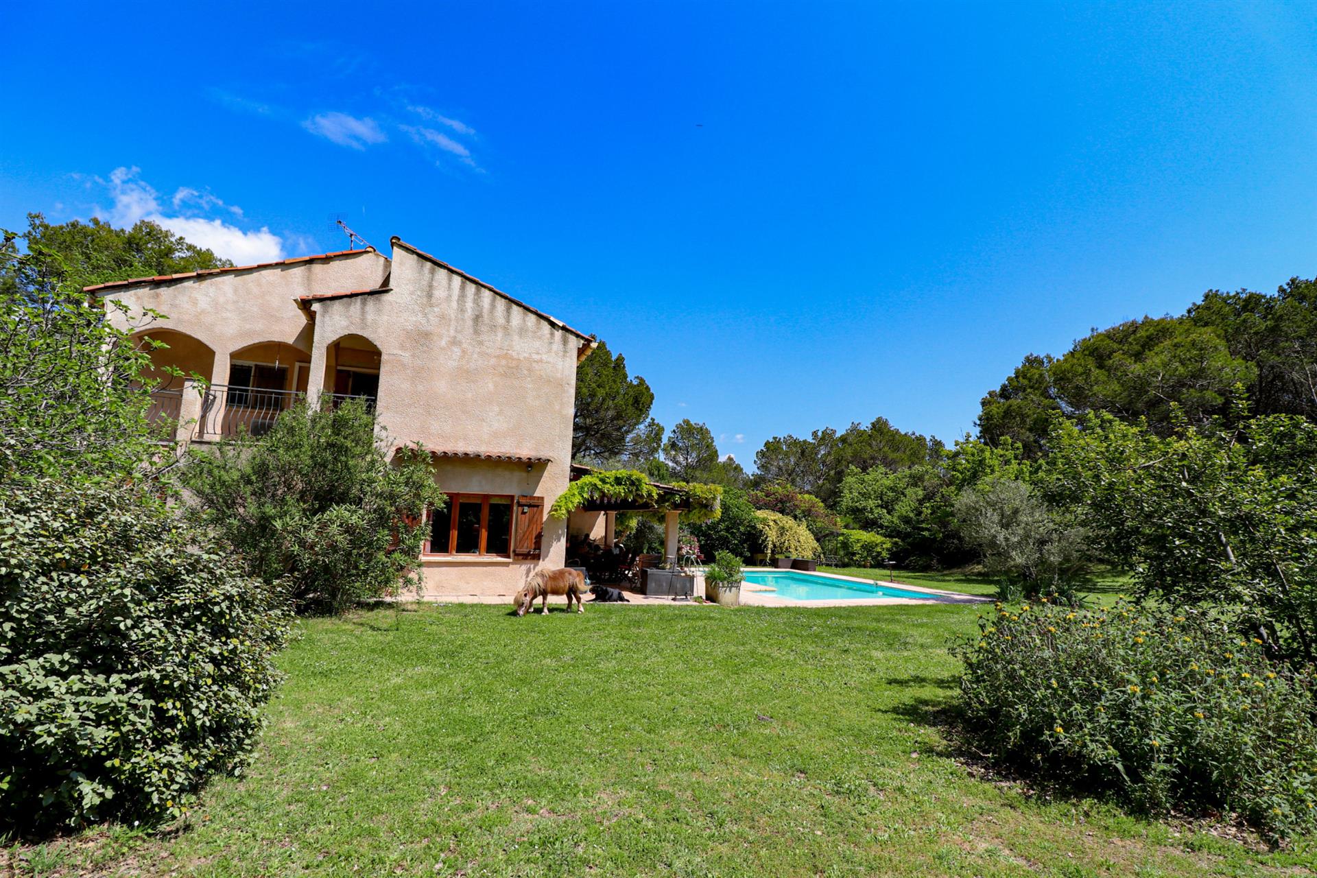 Compra: Vivenda (83300)