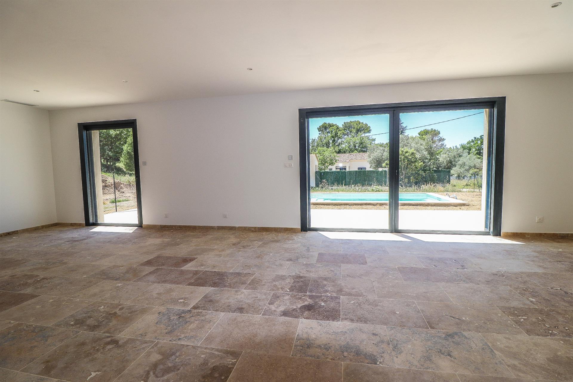 Compra: Vivenda (83780)