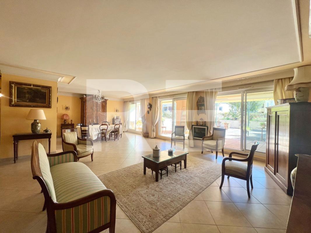 Appartement à vendre, 170m², Nîmes