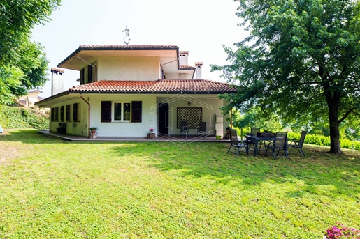 Villa en venta en Voltaggio
