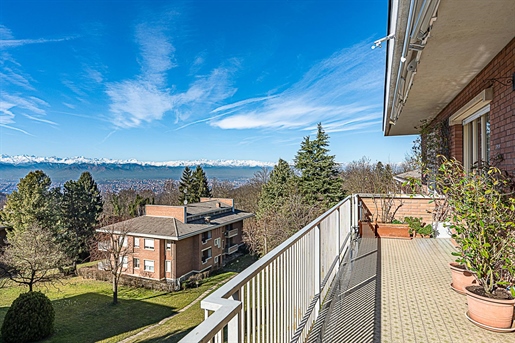 Mieszkanie na sprzedaż w Turynie, na Wzgórzu