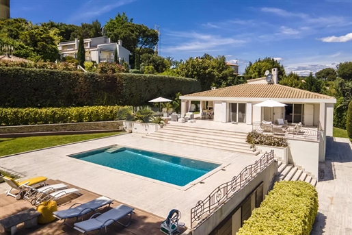 Super-Cannes - Семейная вилла с бассейном в жилом районе с видом на море