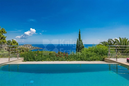 Theoule Trayas - Charmante villa de 4 chambres avec vue mer panoramique
