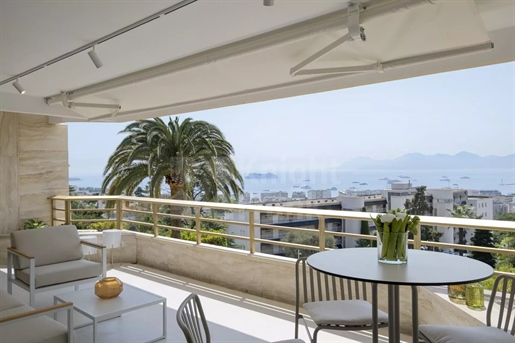 Cannes - 4-Zimmer-Wohnung mit Panoramablick auf das Meer und die Lérins-Inseln
