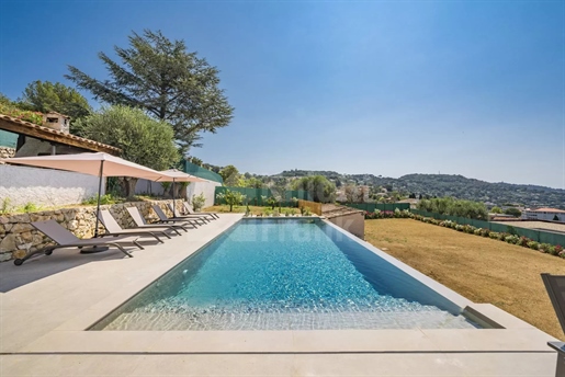 Cannes / Le Cannet - Moderne villa met panoramisch zeezicht