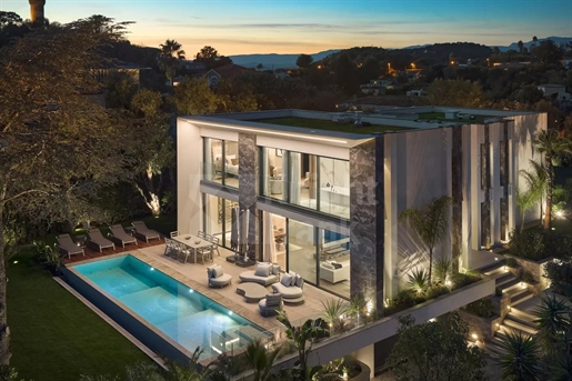 Super-Cannes - Nouvelle villa d'architecte contemporaine avec vue mer