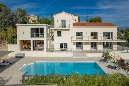 Super-Cannes - Eine prächtige Villa von 488 m² mit erstklassigem Service