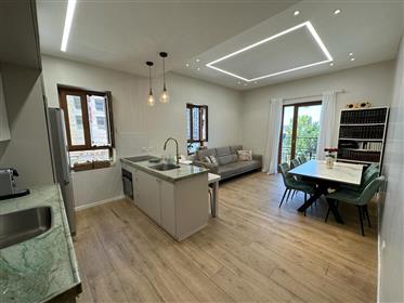 Exclusively for Sale: Architecturally renovated apartment 