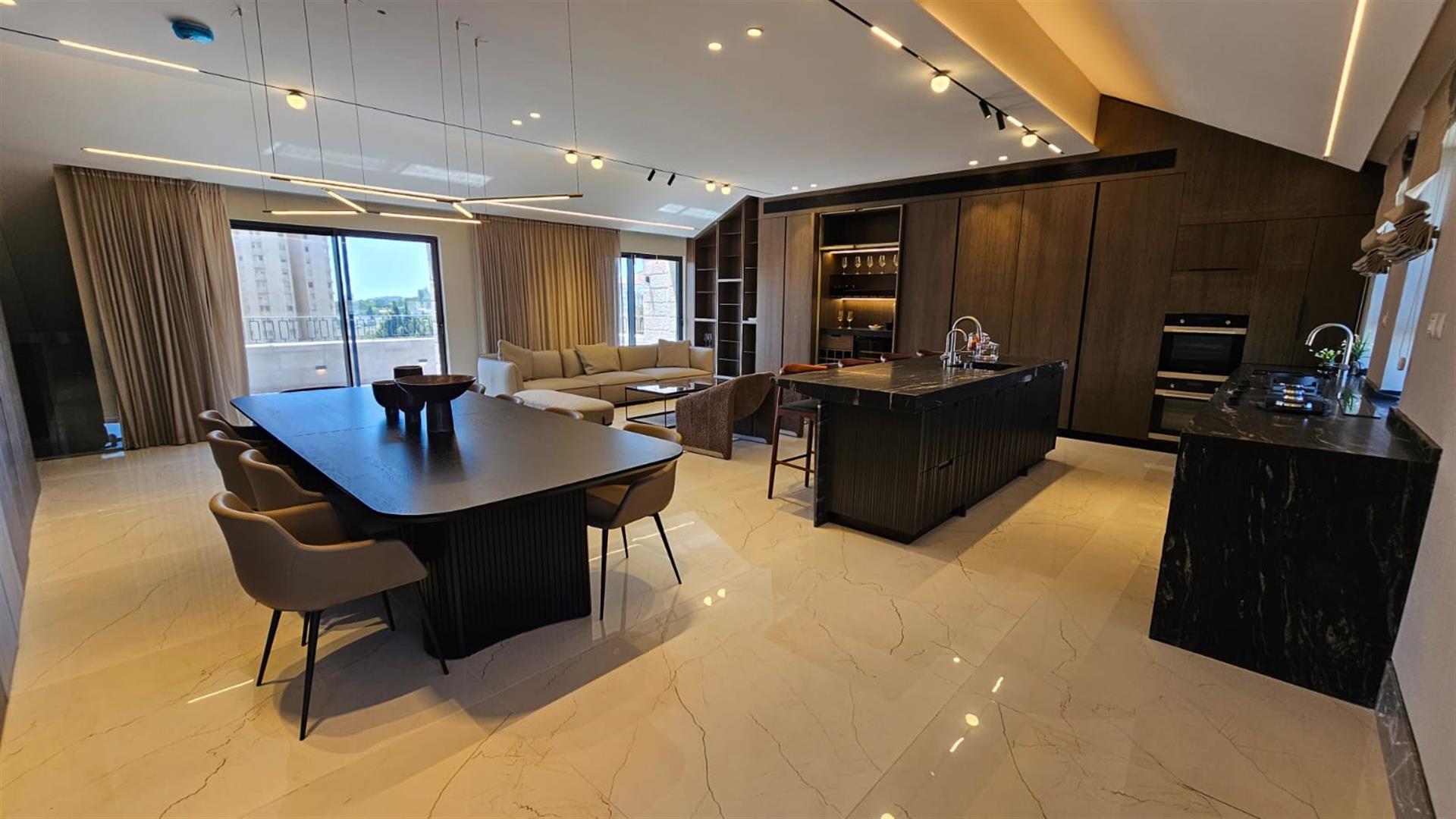 7 room Penthouse in Jerusalem, Shaarei Chessed