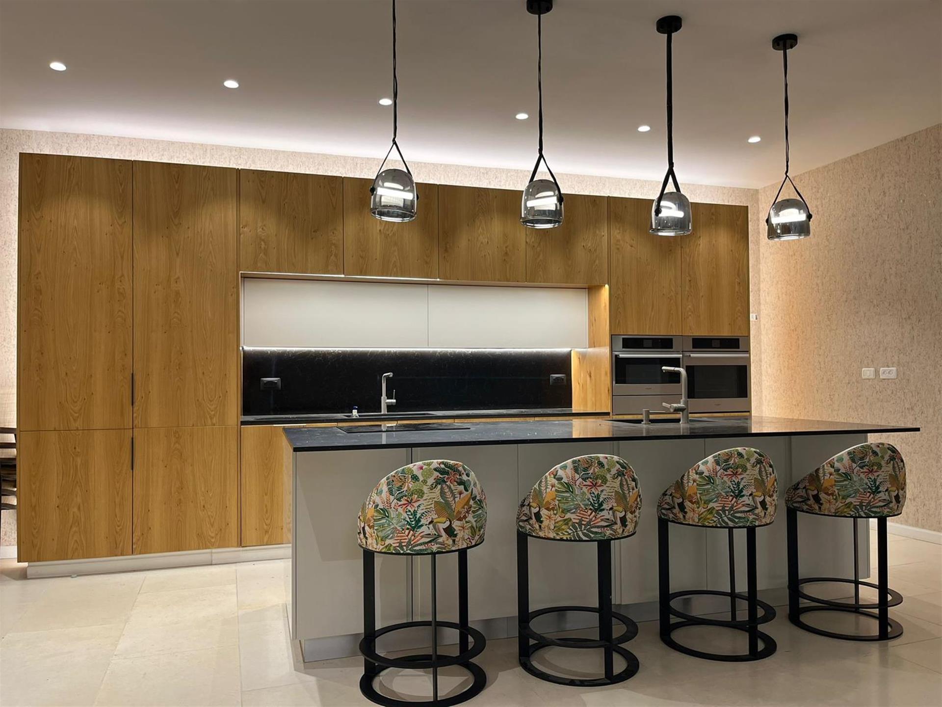 For sale a private house in the heart of Nachlaot 