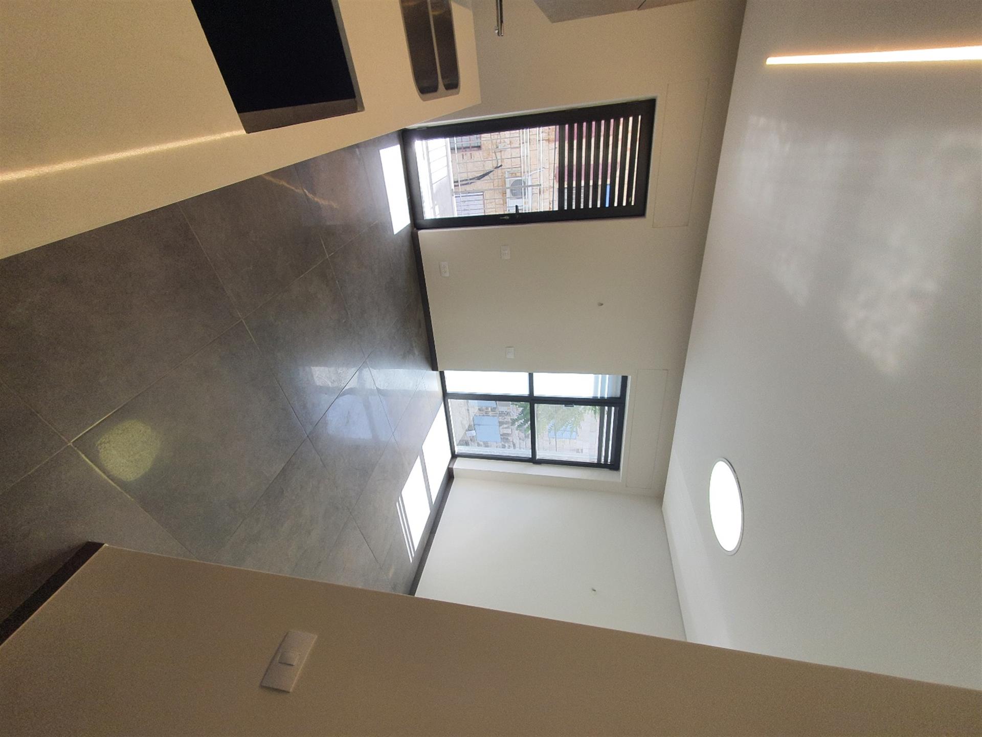   Beautiful Apartment for Sale in Jerusalem