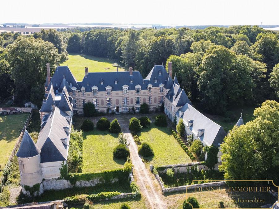 70Km from the west of Paris - Château Louis Xiii at the beginning of the 17th century - Former hotel