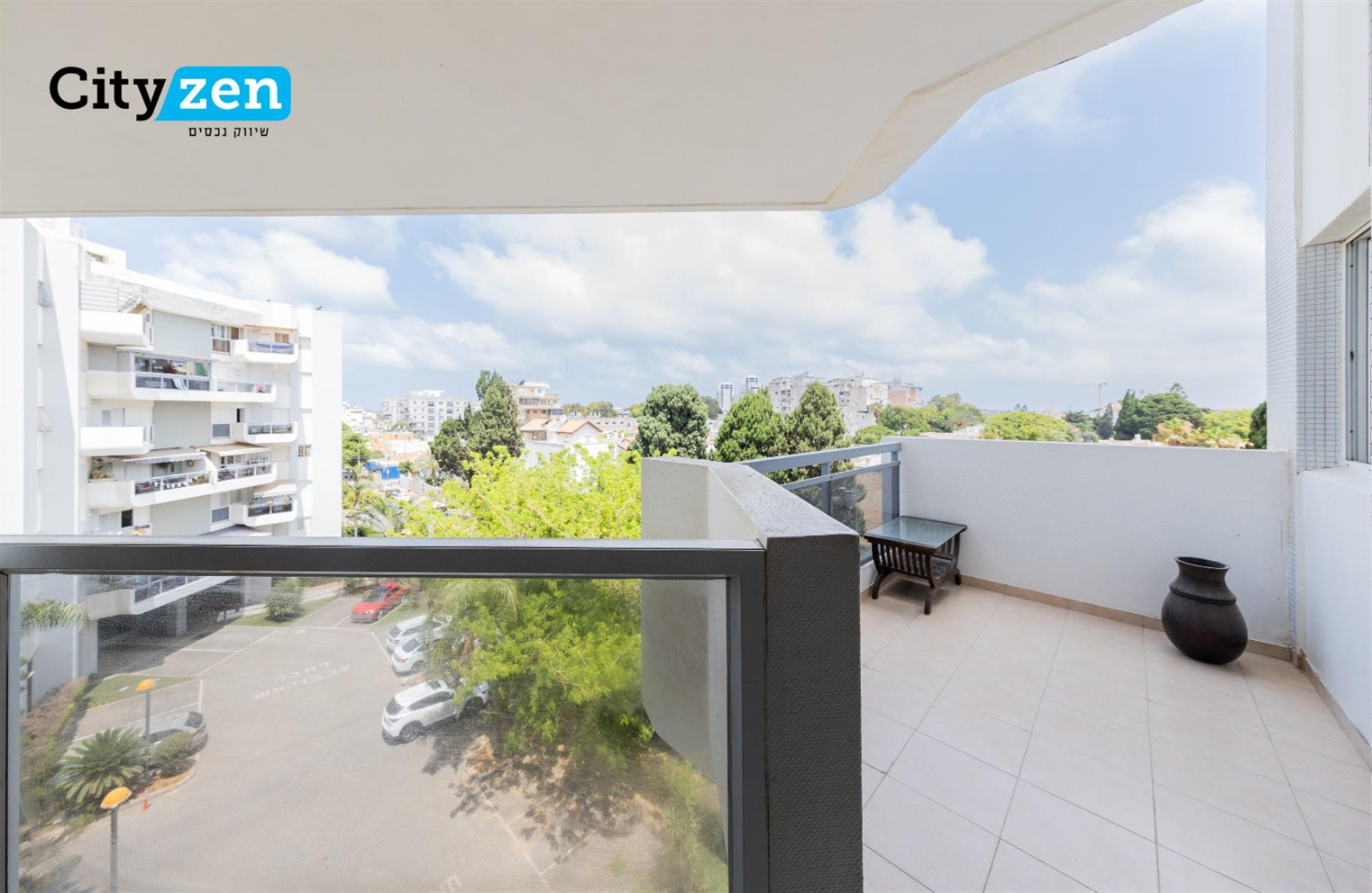 Stunning apartment by the sea and the Kiryat Sanz area in Netanya