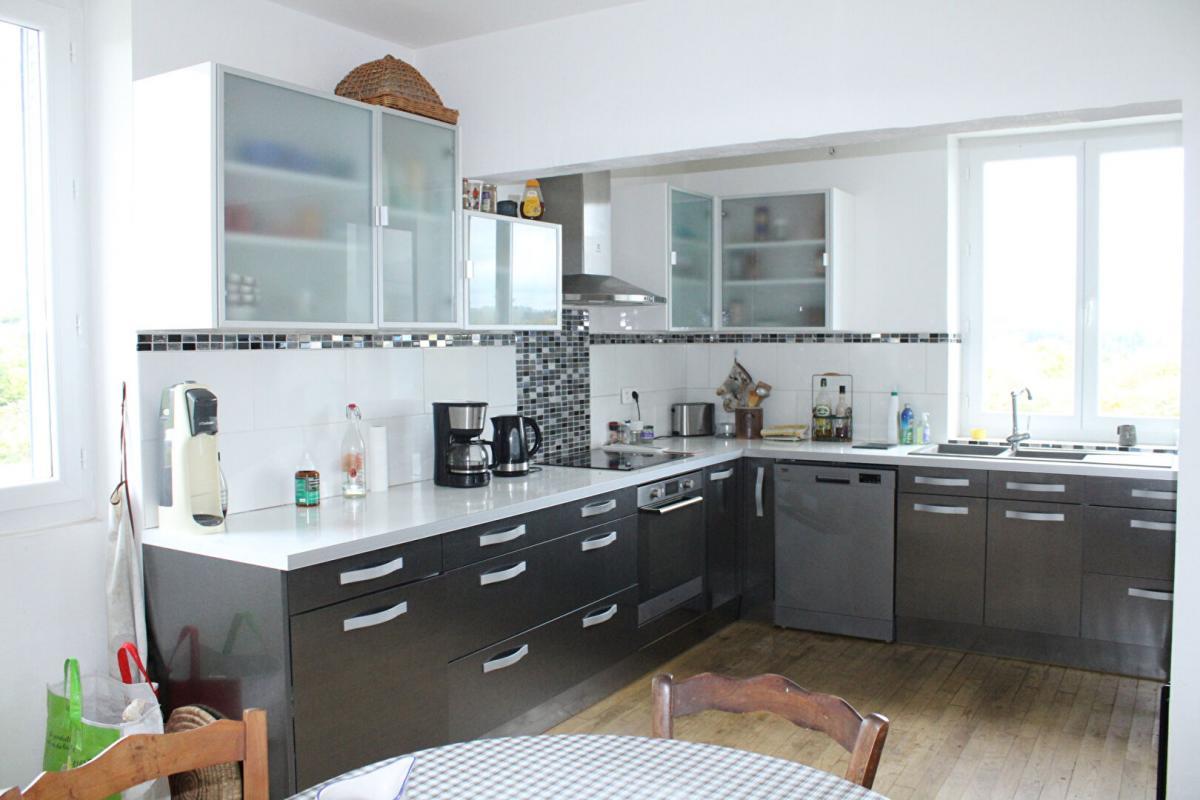 Maison à vendre, 254m², Lespéron