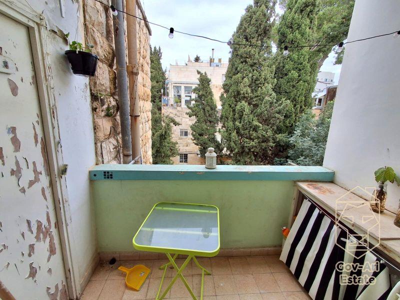 Bright and beautiful 5-room apartment for sale in Rehavia neighborhood!!