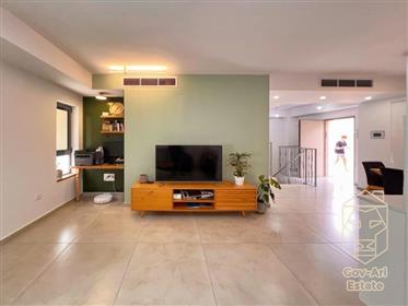 Bel appartement de jardin en duplex de 6 pièces à vendre dans le quartier d’Arnona à Jérusalem !