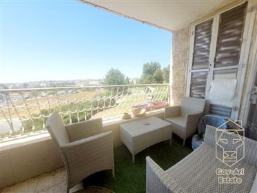 Exclusively! Lovely apartment for sale in the Armon Hanatziv neighborhood of Jerusalem!