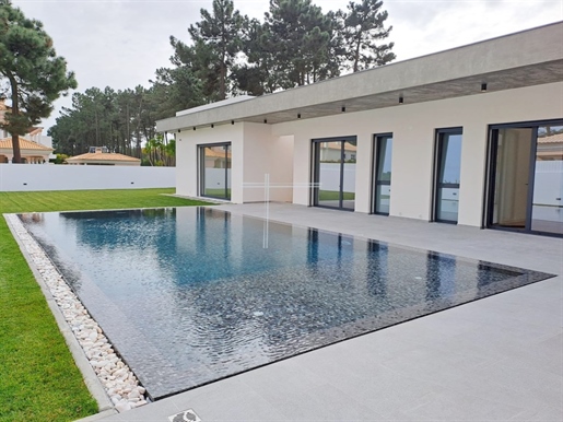 Luxus freistehende Villa T5, eingefügt in ein Grundstück von 1020m2 im Bau - Verdizela