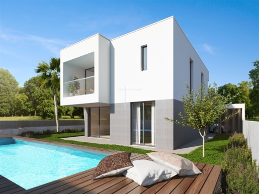 Einfamilienhaus T3, zeitgenössische Architektur, mit Pool und Garage - Aroeira, Charneca da Caparica