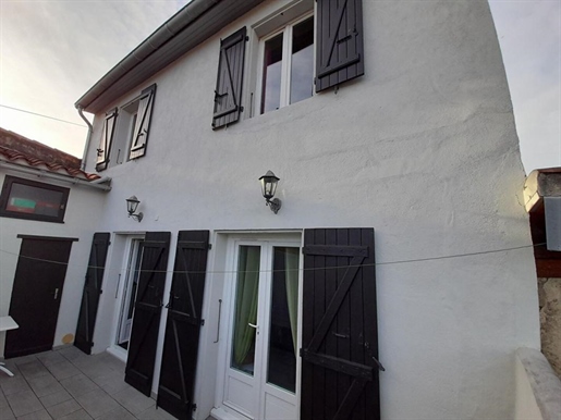 Centre Limoux House 6 rooms113 m2 with courtyard