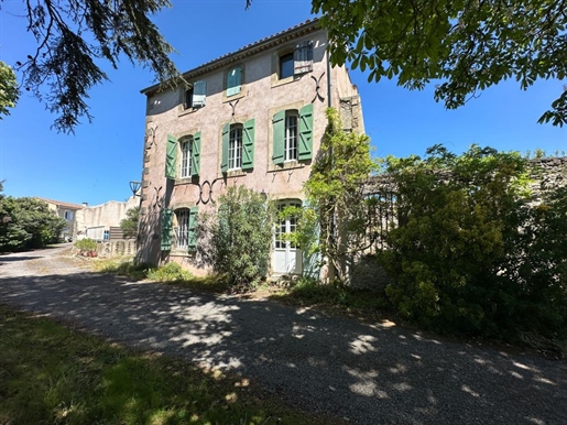 Verkauf: Herrenhaus (210 m²) in Ferran mit Blick auf die Pyrenäen