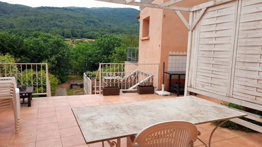 Beautiful stone village house completely renovated + garden of 850 m2 + terrace + barn