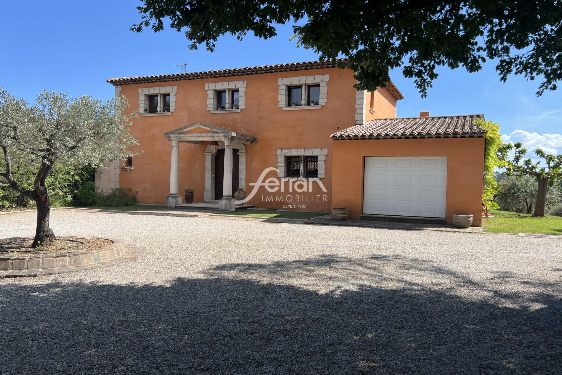 For sale, in Trans-en-Provence, villa of 135 m2 on flat and en