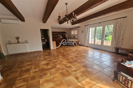 For sale in Salernes villa on a plot of 6300m²
