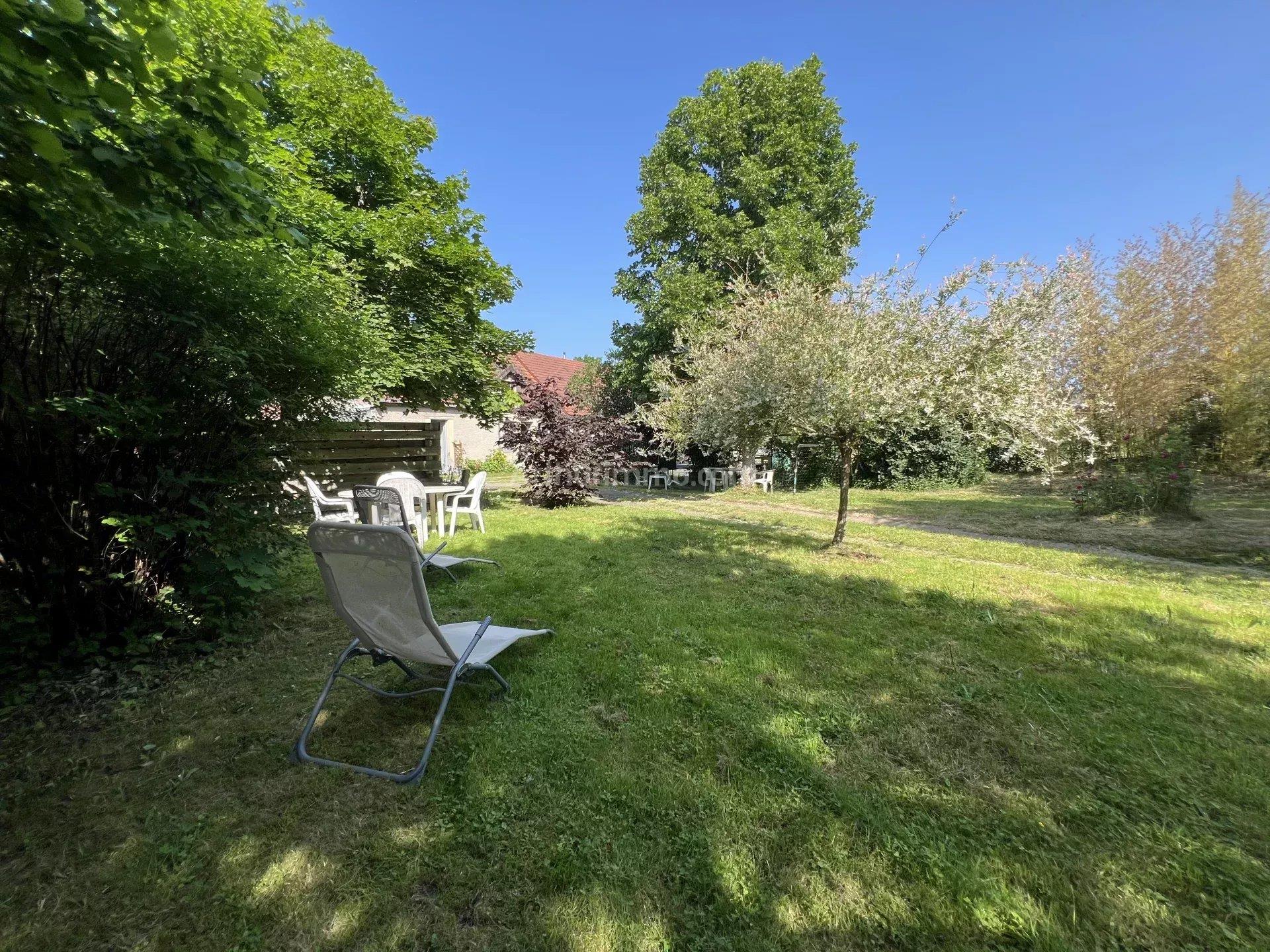 Saulieu, 2 minutes from the city center