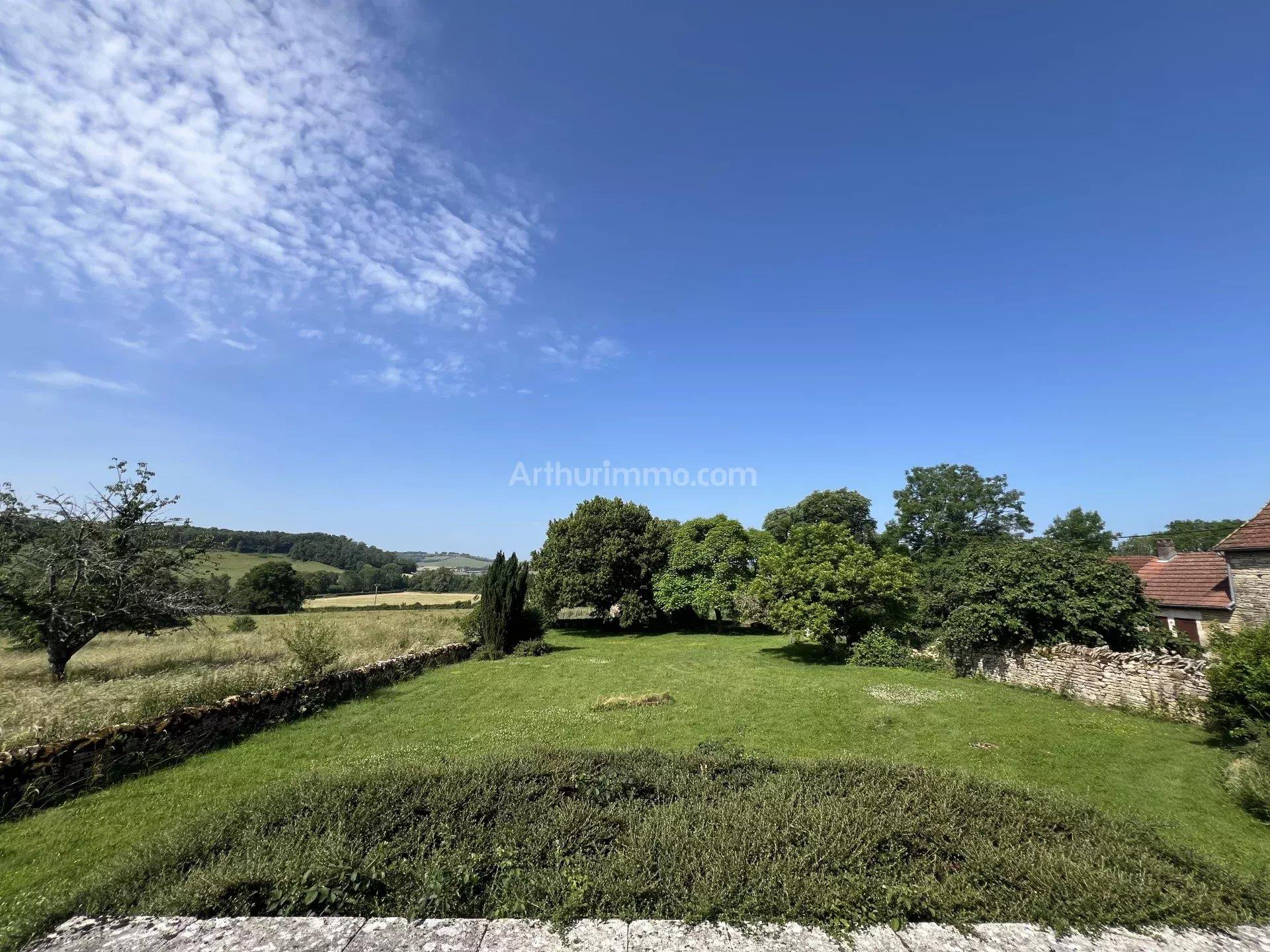 Mont Saint-Jean, Exceptional property with a lot of charm