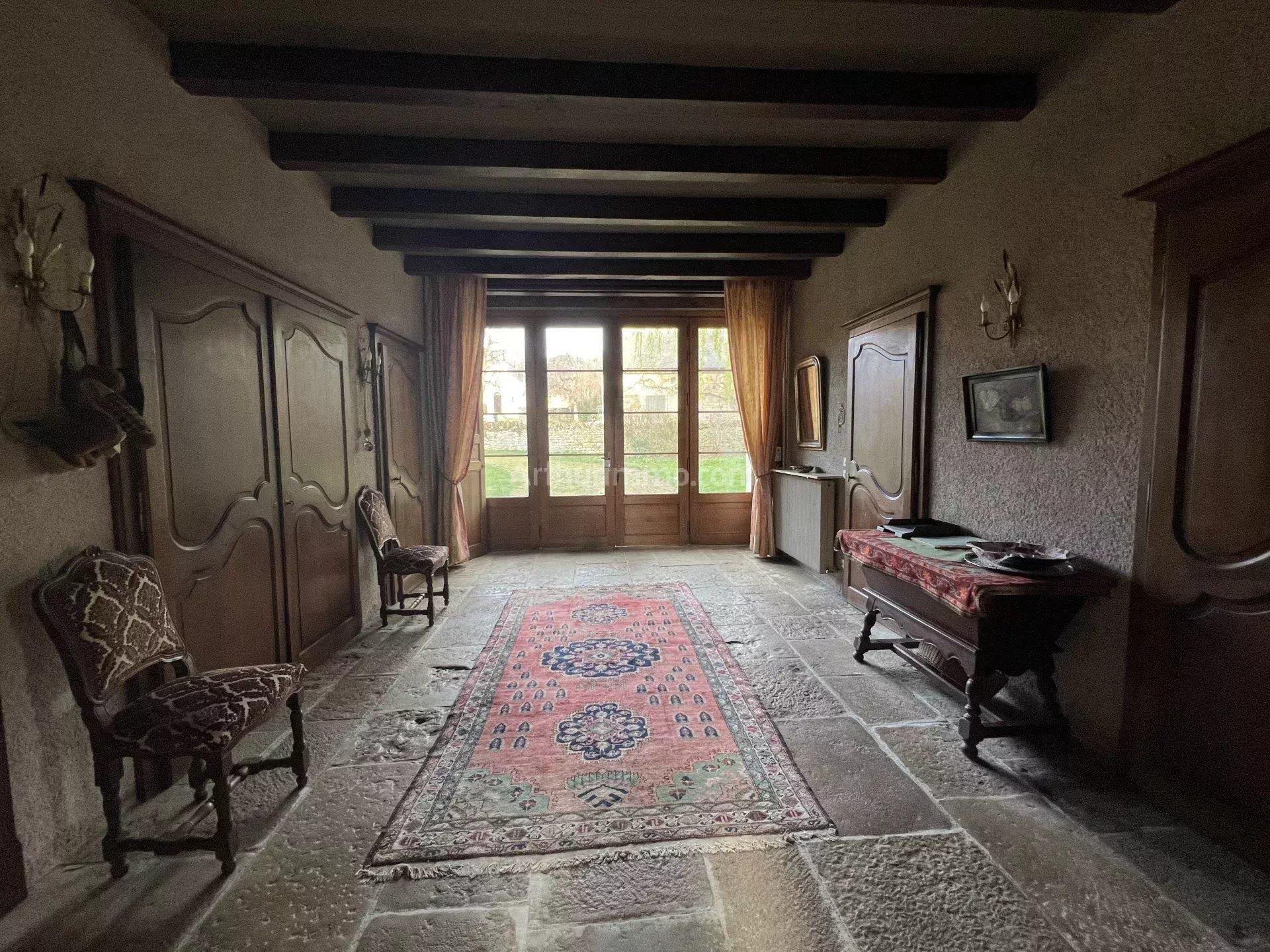Mont Saint-Jean, Exceptional property with a lot of charm