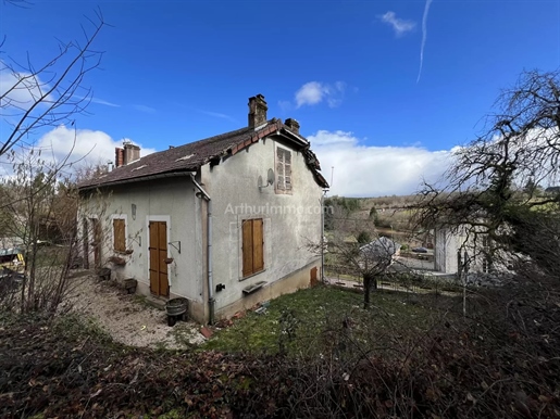 Moux En Morvan, village house to renovate