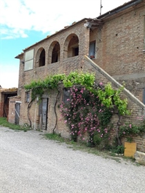 Ferme/Maison de village à vendre à Montalcino, rénovation-Ref. V 11116 Montalcino rustique