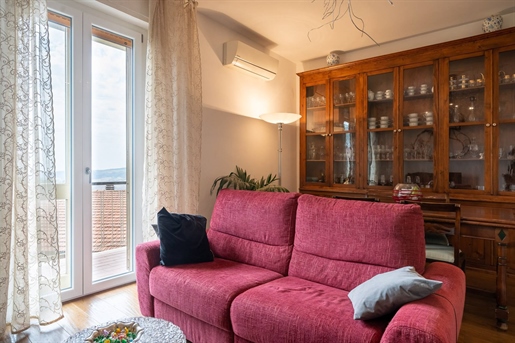 Apartment 112 m2 in Volterra