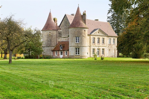 2H from Paris, in the heart of the Pays d’Auge area. A listed 16th /18th century chateau set in abou