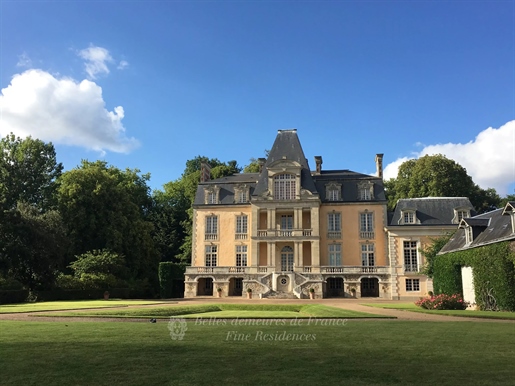 A 2h de Paris, élégant château XVIIIe remanié fin XIXe, en parfait état, superbe parc arboré de 9 ha