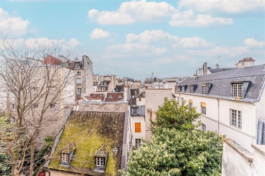 Paris 5th District – Two apartments with great potential