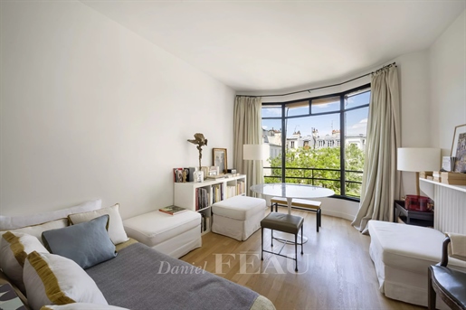Paris 5th District – A bright and peaceful studio apartment