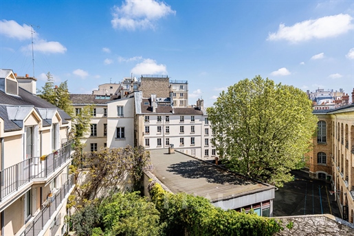 Paris 5º Distrito – Um apartamento ensolarado de 5 camas