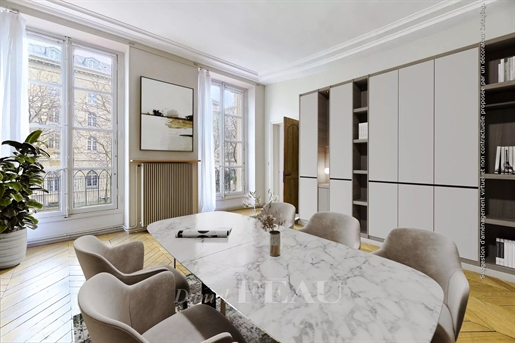 Paris 6th District – An elegant 4-bed family apartment