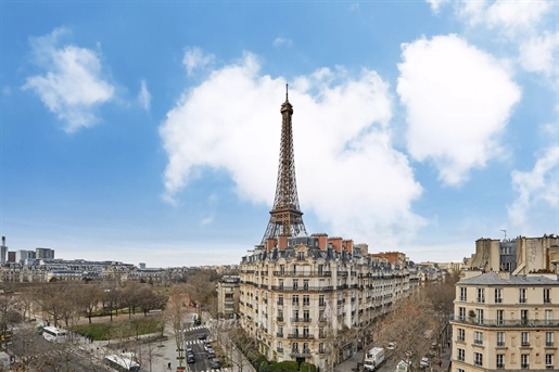 Parijs 7e arrondissement - Een ideale pied a terre met uitzicht op de Eiffeltoren